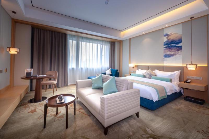 濟(jì)南書香世家酒店大堂藝術(shù)陳設(shè)。標(biāo)識制作工廠生產(chǎn)參考-[巨匠標(biāo)識]